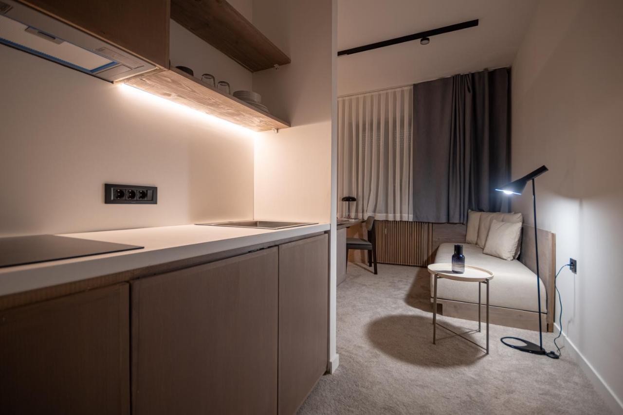 Bloom Suites Pristina Eksteriør billede