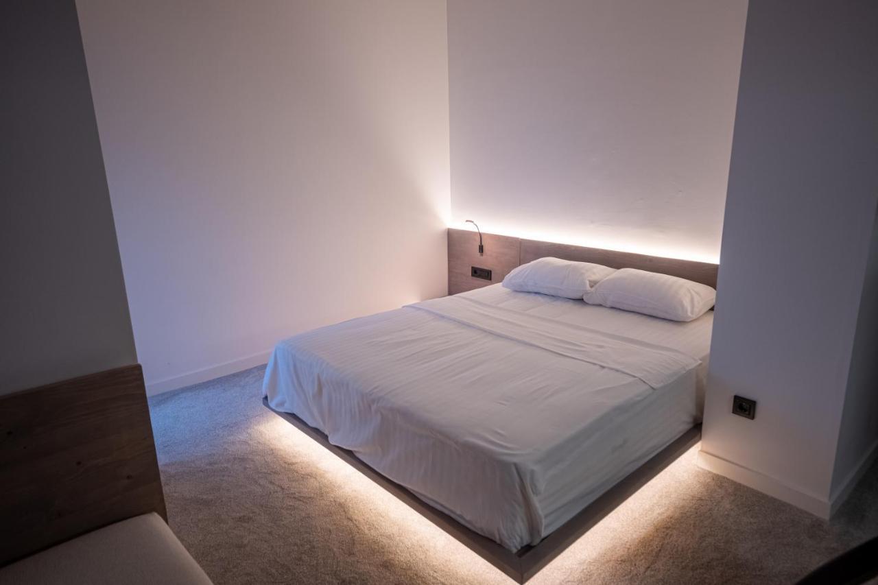 Bloom Suites Pristina Eksteriør billede