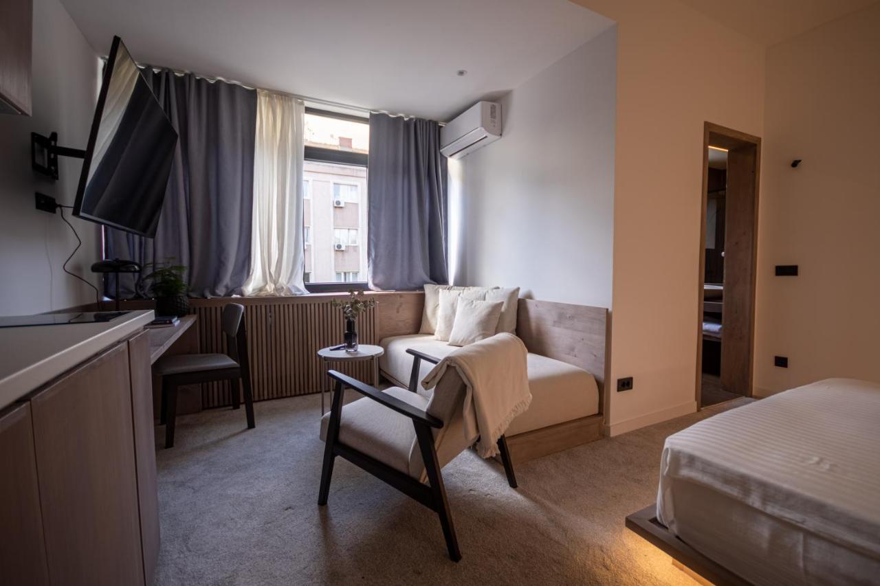 Bloom Suites Pristina Eksteriør billede