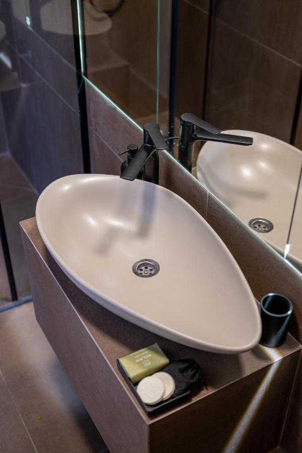 Bloom Suites Pristina Eksteriør billede