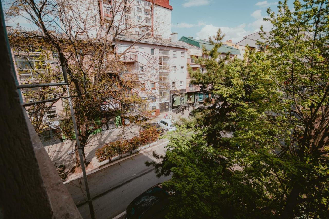 Bloom Suites Pristina Eksteriør billede