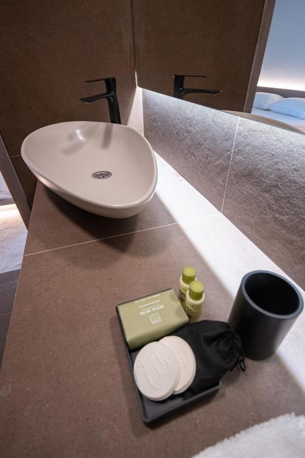 Bloom Suites Pristina Eksteriør billede