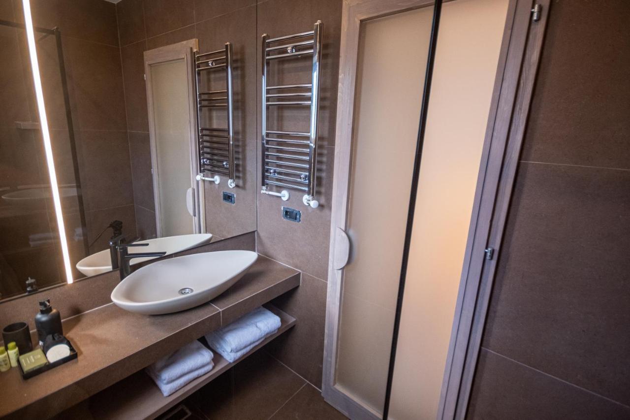 Bloom Suites Pristina Eksteriør billede