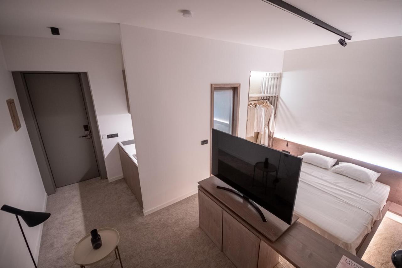 Bloom Suites Pristina Eksteriør billede